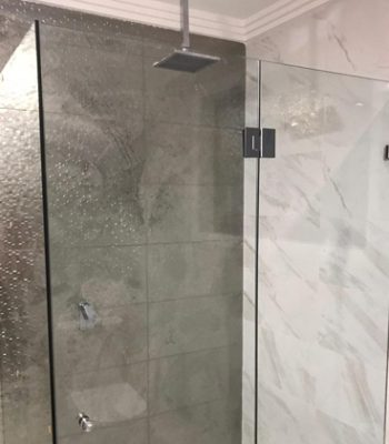 Shower-Screen